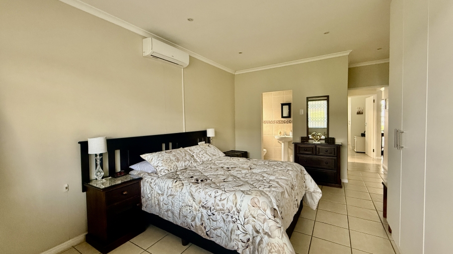 2 Bedroom Property for Sale in Parsonsvlei Eastern Cape